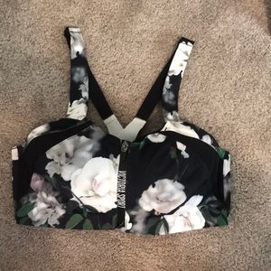 NWOT Victoria Sport Incredible Knockout Bra 36DD